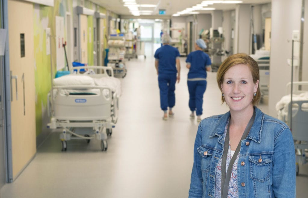 Zorgmanager Esther van Gerven is trots op het winnen van de award. Foto: ETZ Fotografie & Film/Ellen den Ouden