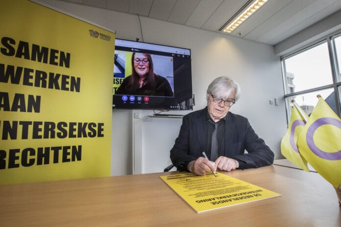 OndertekeningIntersekseverklaring15Nr305A0598 2